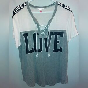 Love lace up XXL (size 19) short sleeve t-shirt excellent used condition